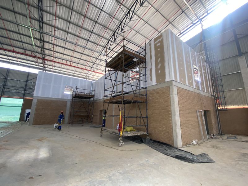 Brand New 5,473m2 Standalone Warehouse with Dock Levellers in Secure Northlink Industrial Park - Photo 9