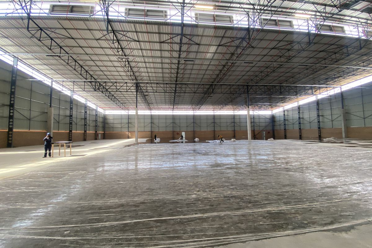 Brand New 5,473m2 Standalone Warehouse with Dock Levellers in Secure Northlink Industrial Park - Photo 5