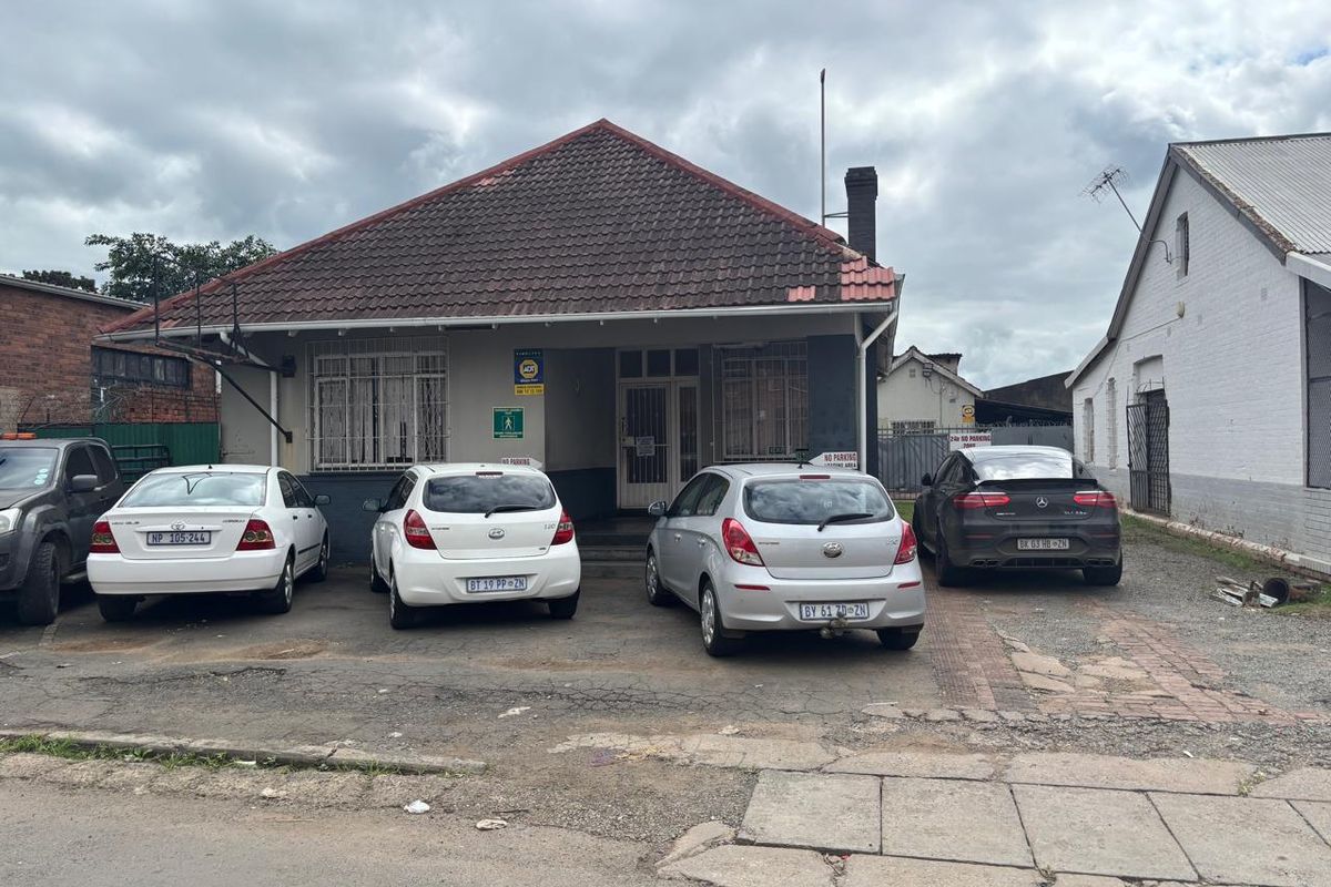 Industrial premises for sale at R1 995 000-00 (No Vat) in Pietermaritzburg central area - Photo 2