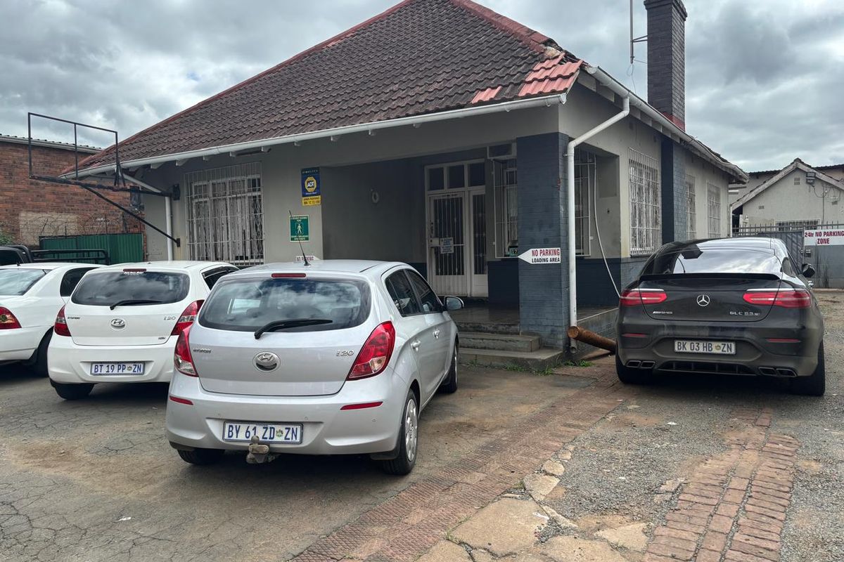 Industrial premises for sale at R1 995 000-00 (No Vat) in Pietermaritzburg central area - Photo 3