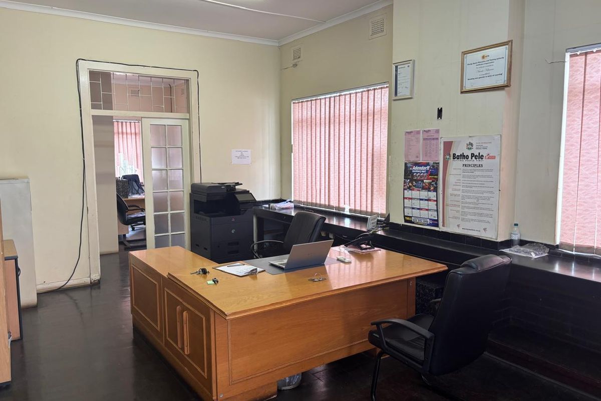Industrial premises for sale at R1 995 000-00 (No Vat) in Pietermaritzburg central area - Photo 4