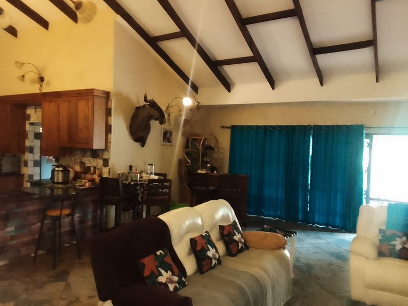 Immaculate Farm with Luxury Living & Top-Class Facilities - Photo 9