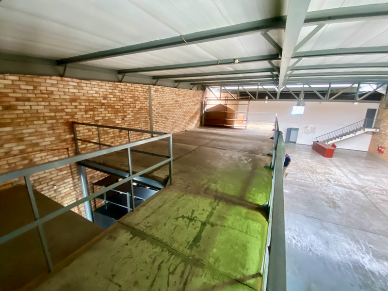 555m2 Industrial Warehouse To Let in Grand Central, Midrand - Photo 6