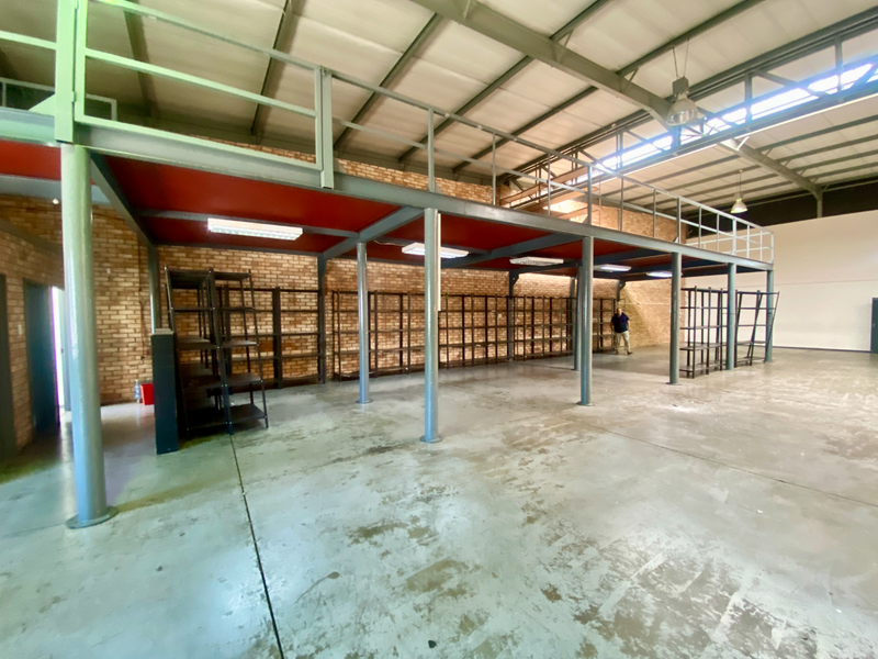 555m2 Industrial Warehouse To Let in Grand Central, Midrand - Photo 4