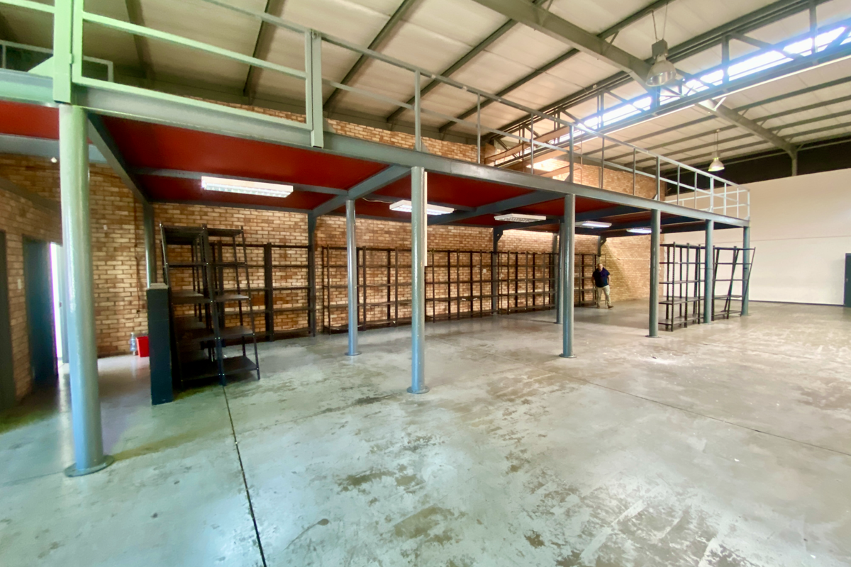 555m2 Industrial Warehouse To Let in Grand Central, Midrand - Photo 4