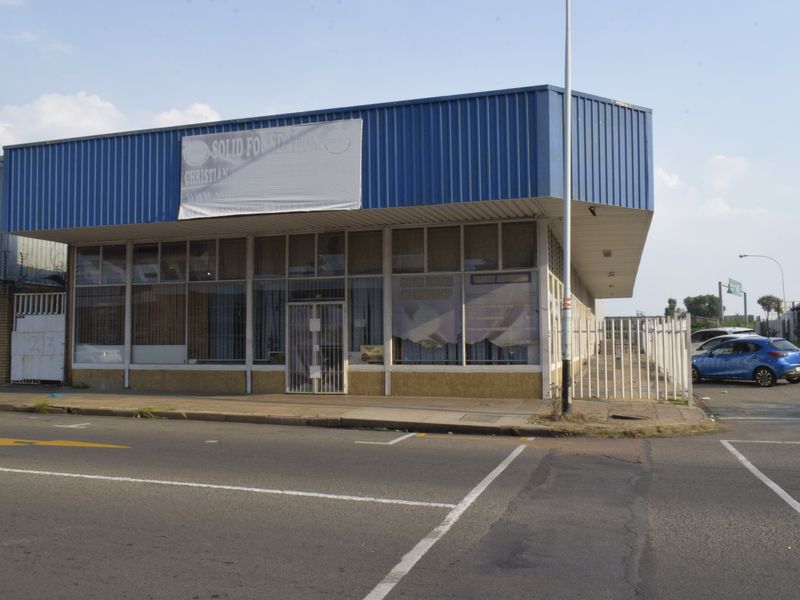 Commercial property for sale in Boksburg - Photo 2