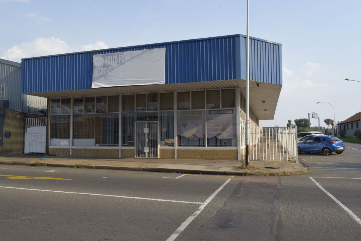 Commercial property for sale in Boksburg - Photo 2