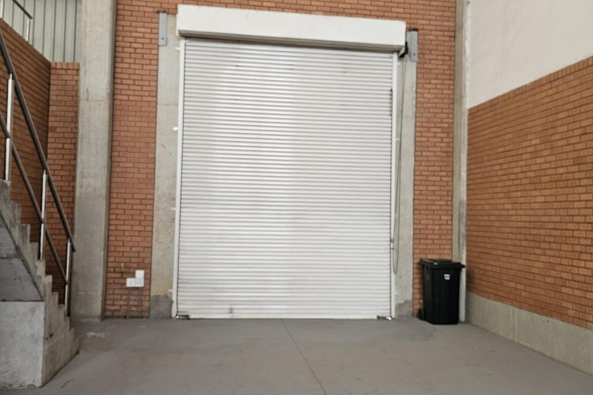 Secure, Modern & Well-Located Warehouses for Lease in Modderfontein - Photo 3