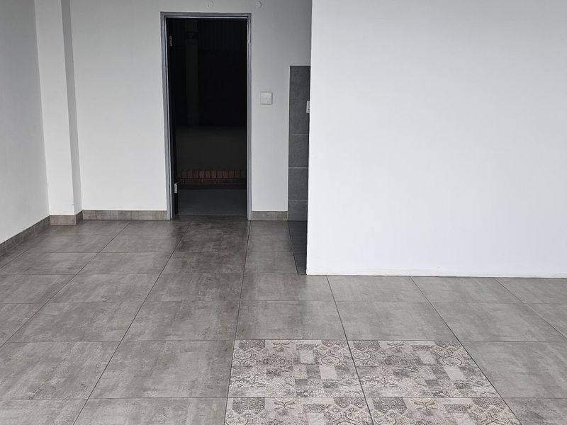 Secure, Modern & Well-Located Warehouses for Lease in Modderfontein - Photo 5