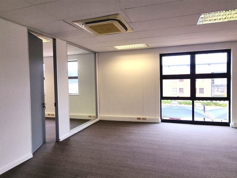 Office space to let in Kildrummy Office Park - Photo 8