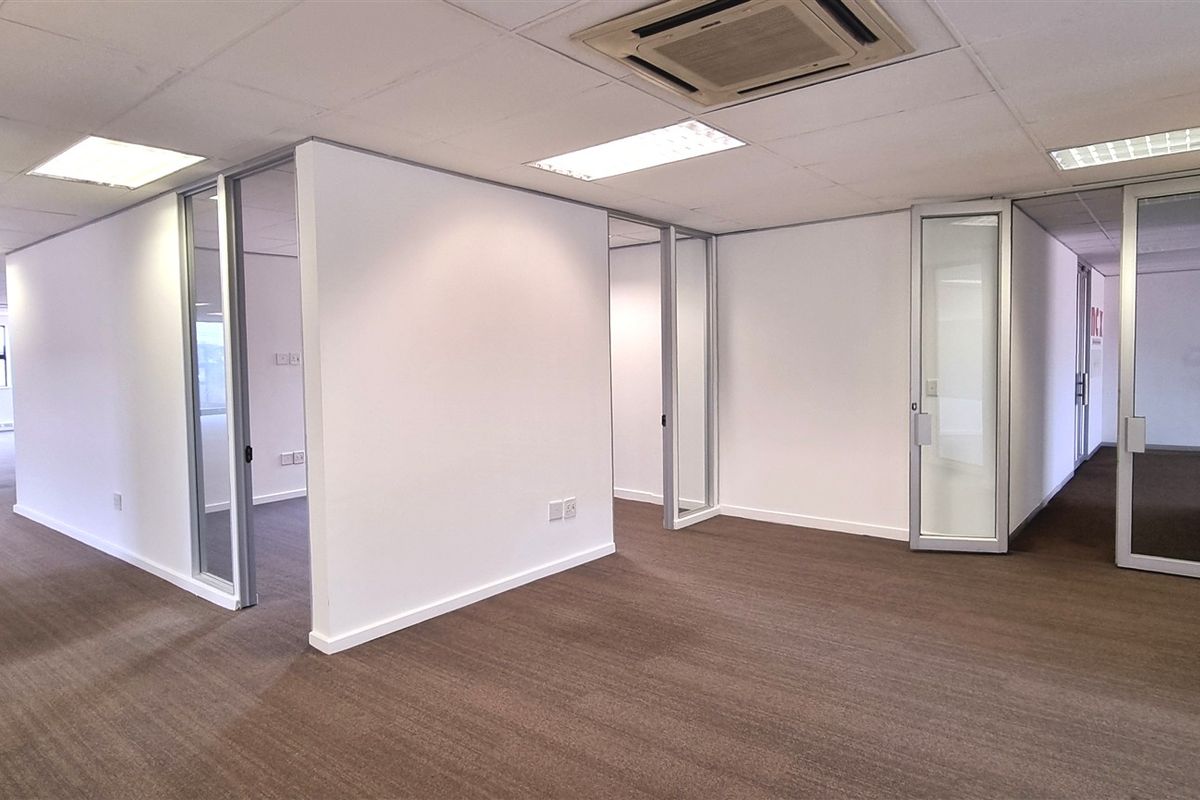 Office space to let in Kildrummy Office Park - Photo 3