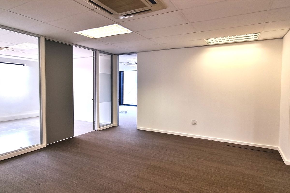Office space to let in Kildrummy Office Park - Photo 4