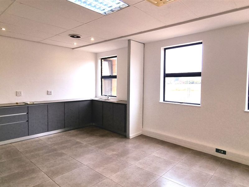 Office space to let in Kildrummy Office Park - Photo 5