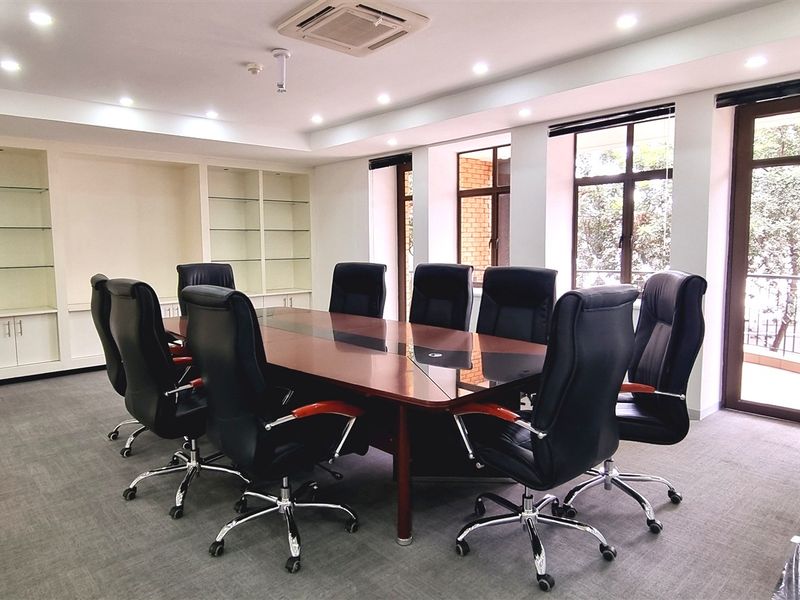 Office space to let in a Freestanding building in Morningside - Photo 10