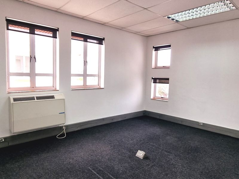 Office space to let in Wedgewood Office Park - Photo 9