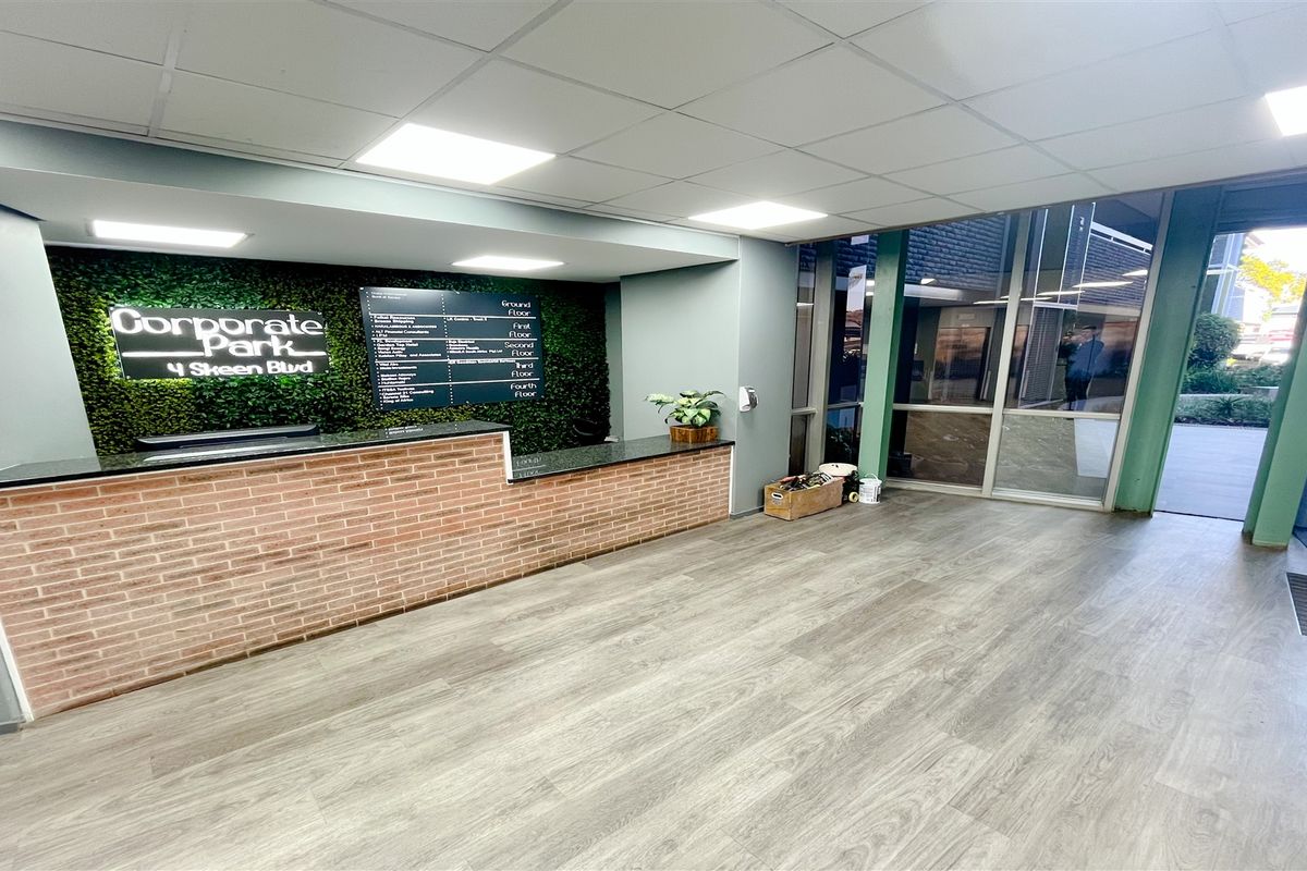 334m2 office to let in Bedfordview - Photo 2