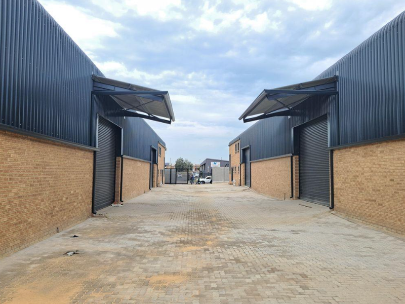 Stunning Newly Built A-Grade Warehouse Available To Let - Photo 5