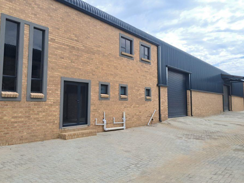 Stunning Newly Built A-Grade Warehouse Available To Let - Photo 8