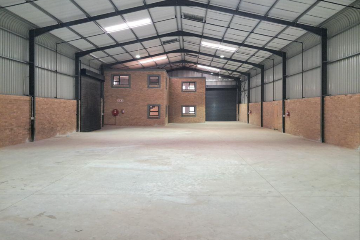 Stunning Newly Built A-Grade Warehouse Available To Let - Photo 2
