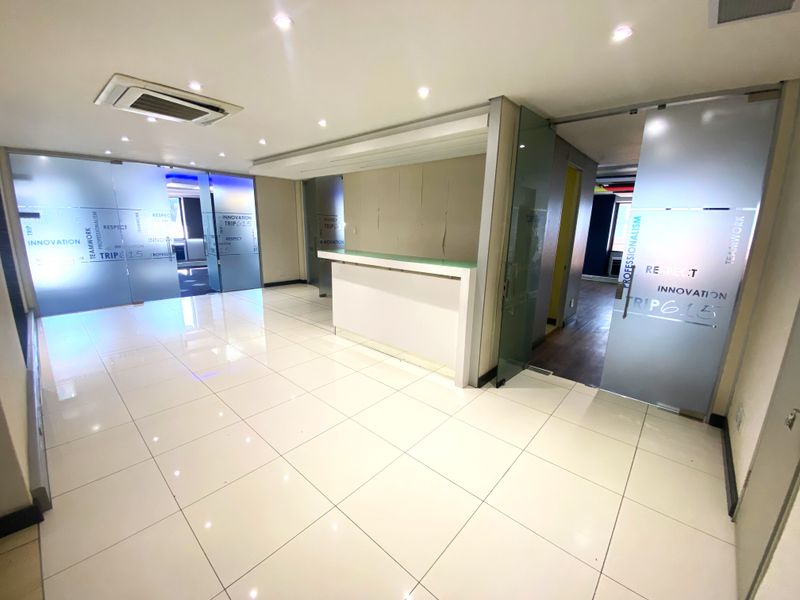 Premium 1,663m2 Free-Standing Office Block for Sale in Midrand - Photo 7
