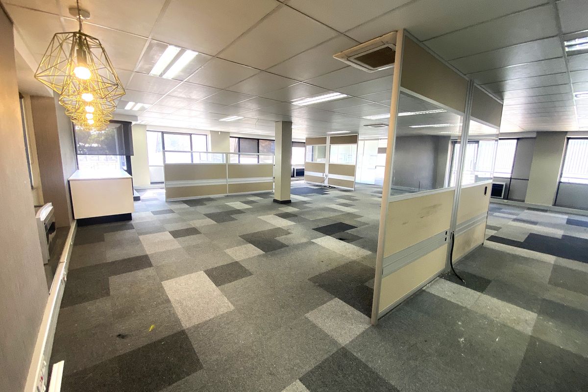 Premium 1,663m2 Free-Standing Office Block for Sale in Midrand - Photo 5