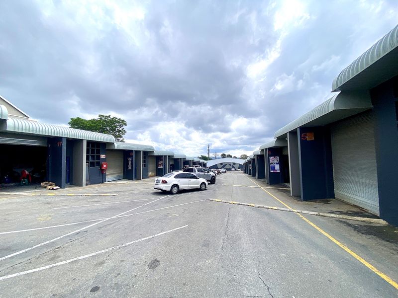 125m2 Mini Warehouse To Let – Prime Midrand Location, Secure & Ready for Immediate Occupation - Photo 4