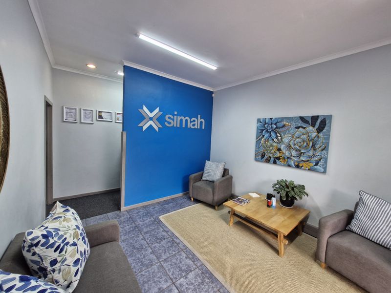 Beautiful big office space available to rent in die Hoewes - Photo 4