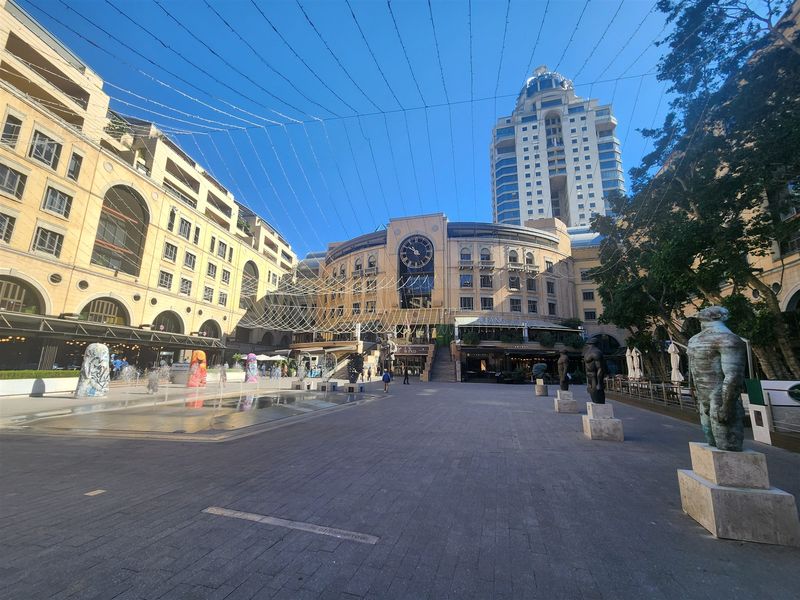 Offices to let in Sandown, Sandton - Photo 2