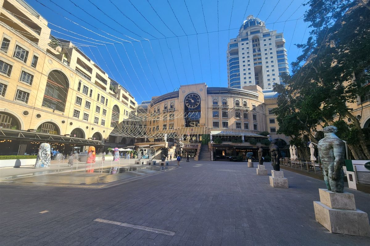 Offices to let in Sandown, Sandton - Photo 2