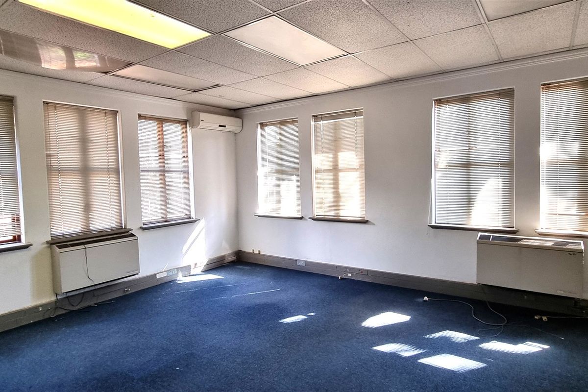 Office space to let in a Freestanding building in Rivonia - Photo 5