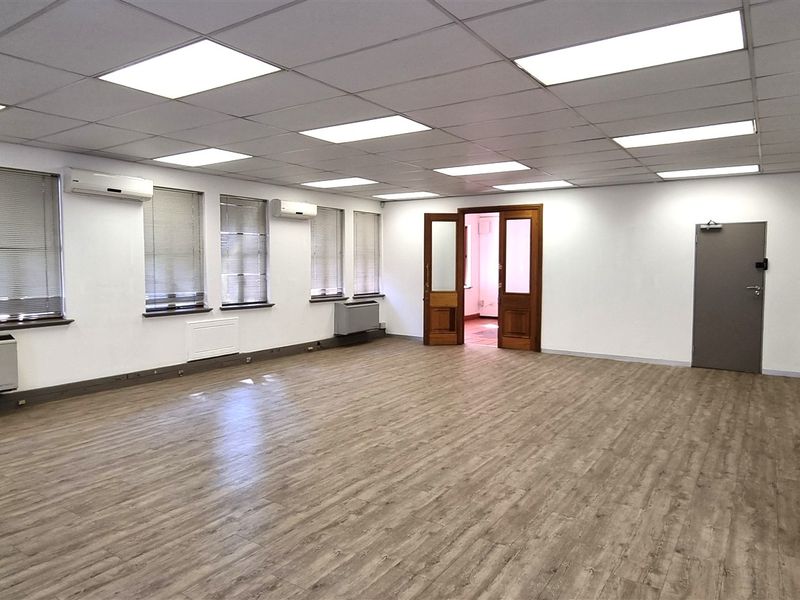 Office space to let Ground floor in Eden Park - Photo 9