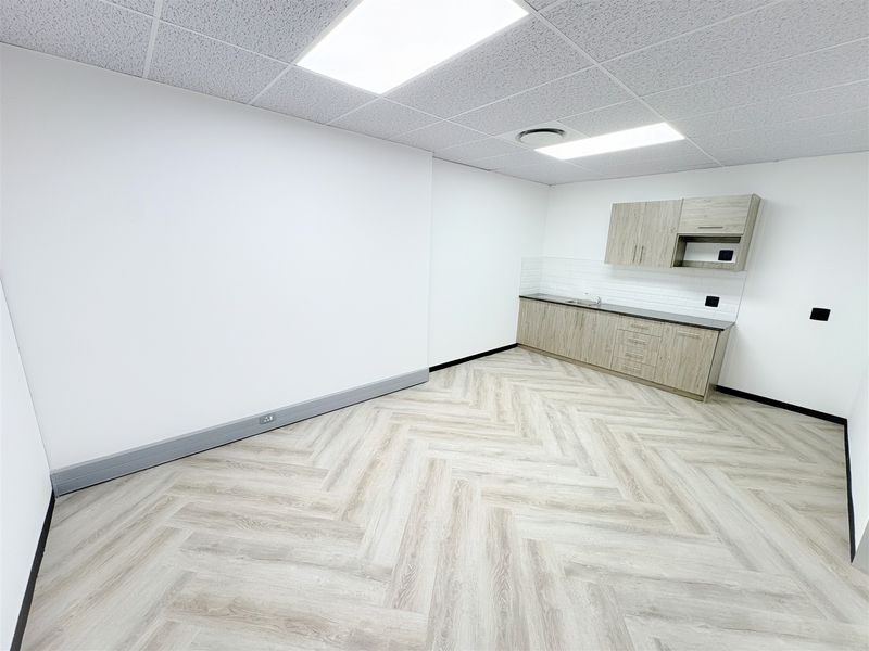 167m2 office space to let in Auckland Park - Photo 2