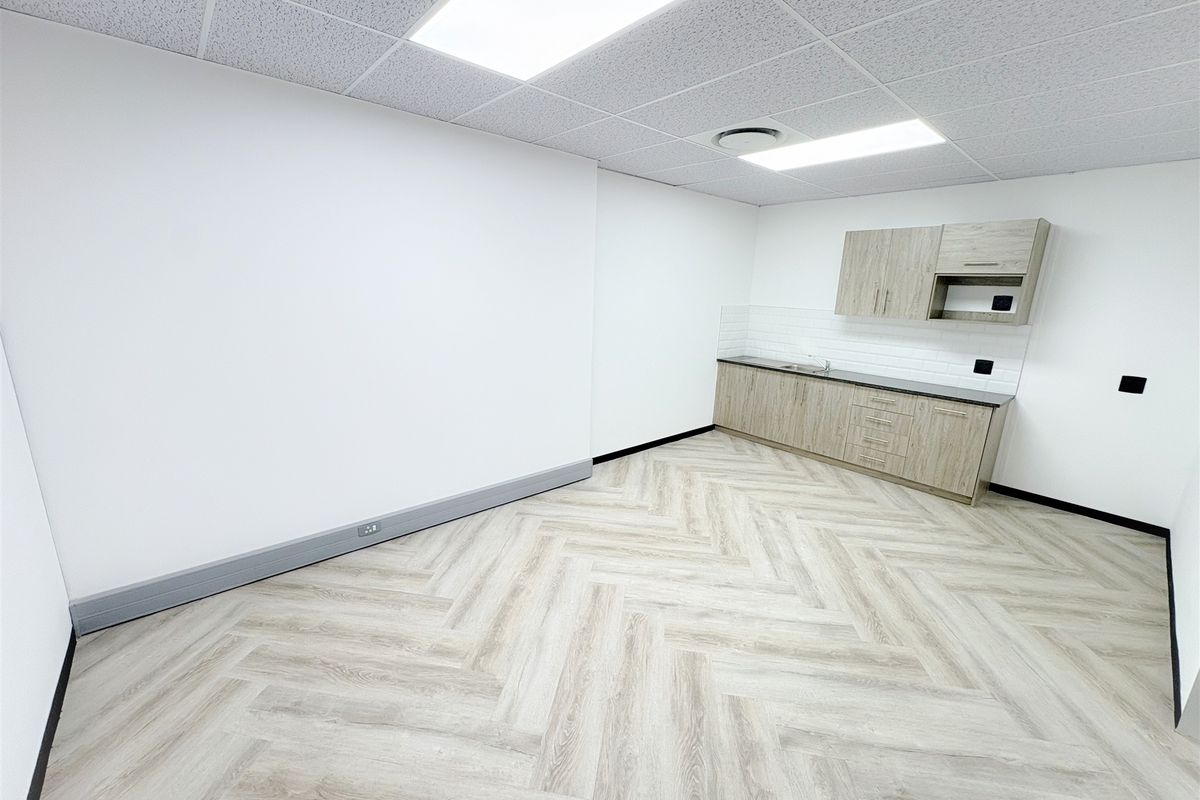 167m2 office space to let in Auckland Park - Photo 2