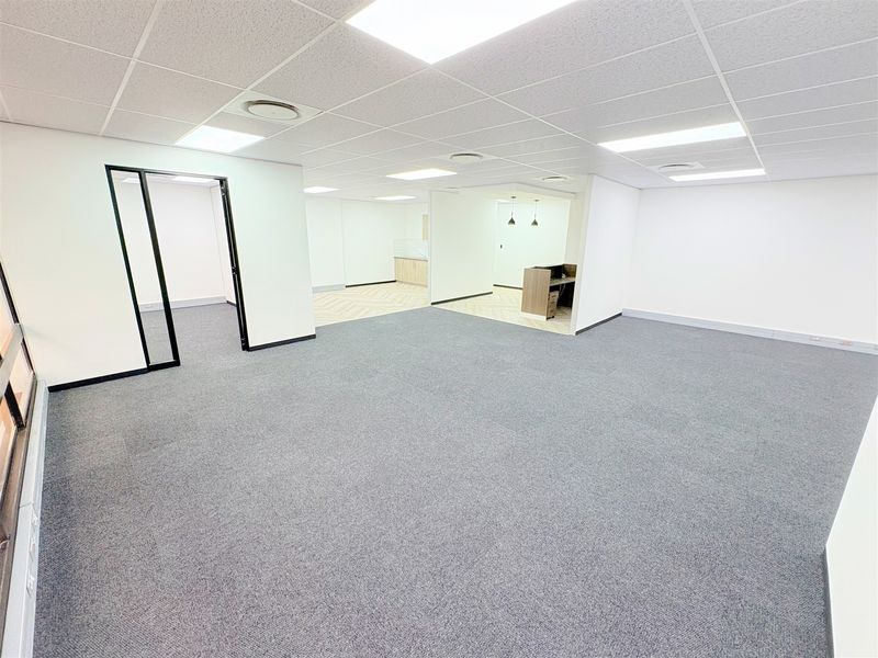167m2 office space to let in Auckland Park - Photo 5