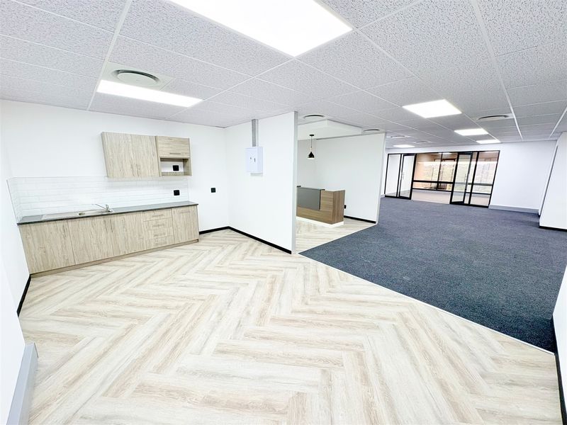 167m2 office space to let in Auckland Park - Photo 3