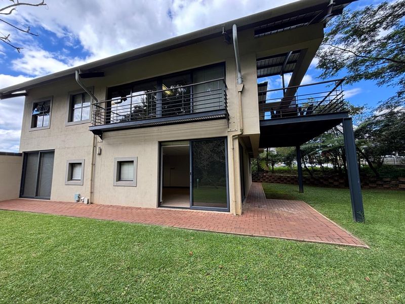 VCC Estate Office Park - 90sqm office to let at R15562-00 per month plus Vat - Photo 3