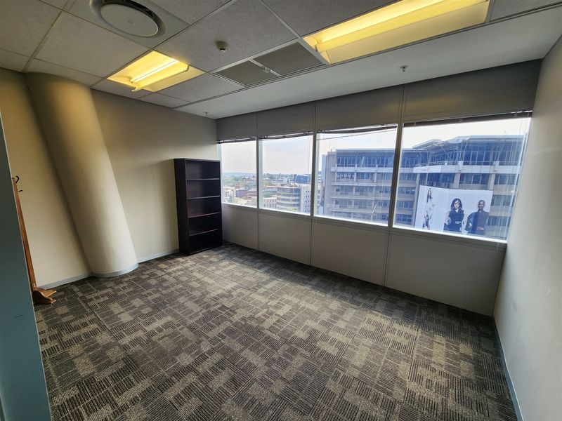 Offices space to let in Sandton - Photo 8