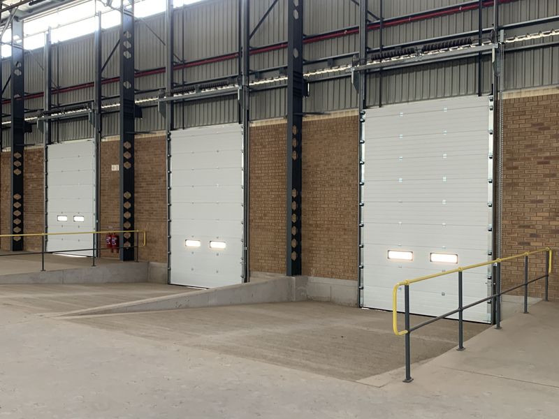 Warehouse to let in Airport Park - Photo 5