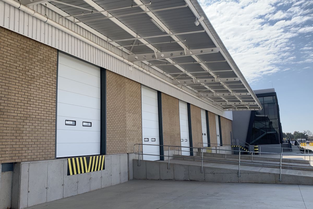 Warehouse to let in Airport Park - Photo 4