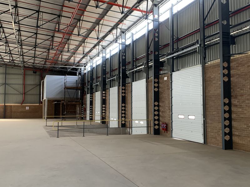 Warehouse to let in Airport Park - Photo 8