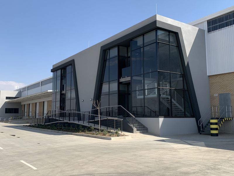 Newly developed industrial units to let in Airport Park - Photo 2