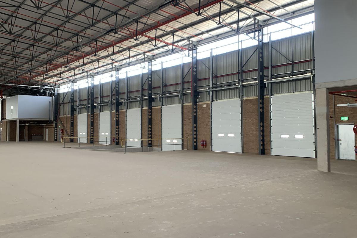 Logistics facility to let in Airport Park - Photo 4