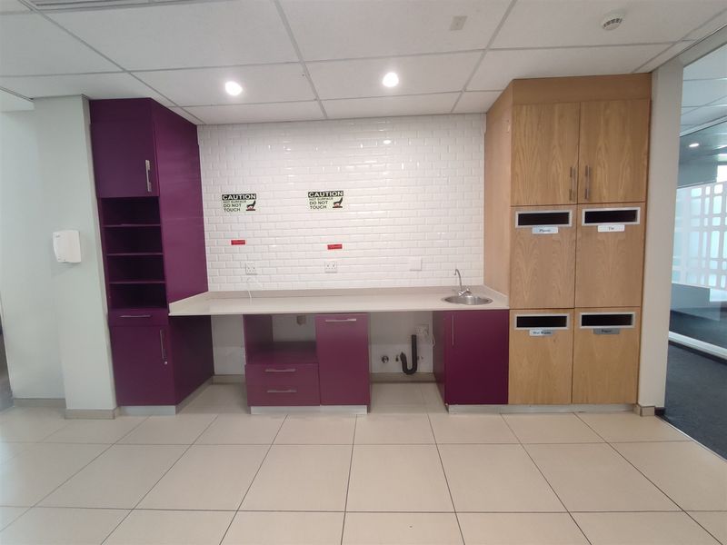 Offices to let in Rosebank - Photo 4