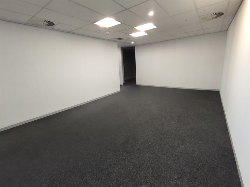 Offices to let in Rosebank - Photo 3