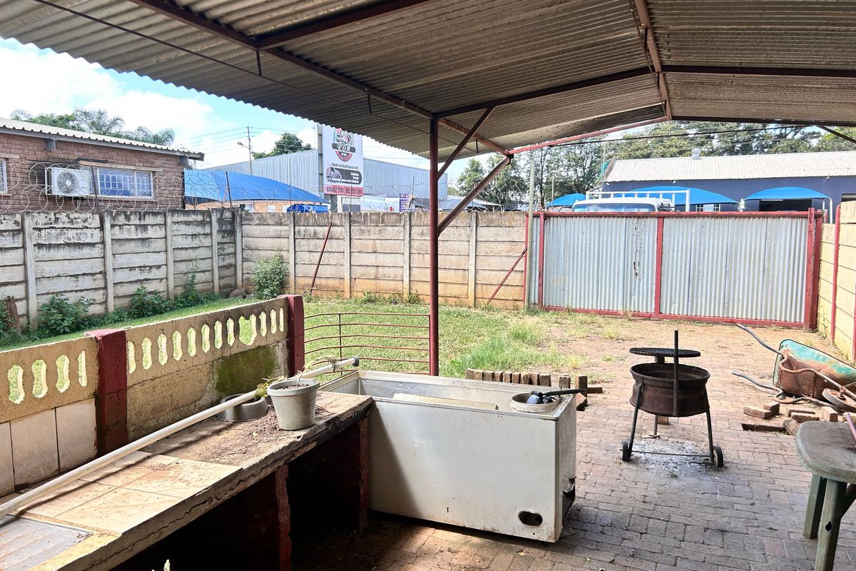 Commercial property  for sale - Photo 5