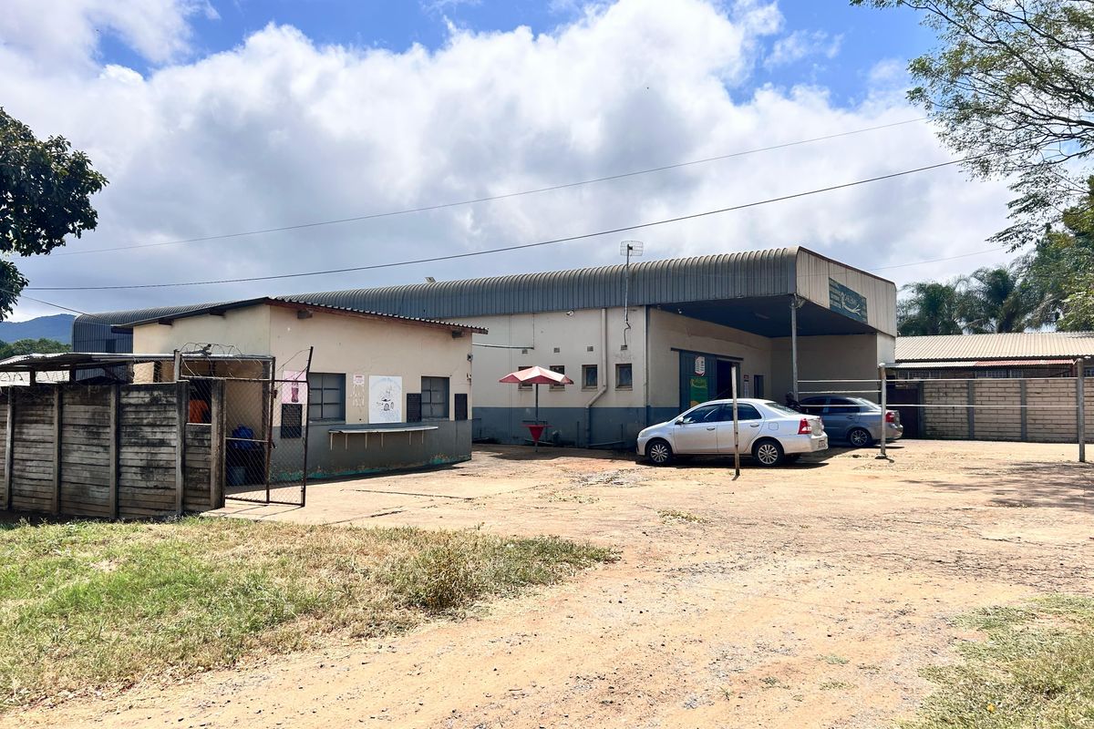 Commercial property  for sale - Photo 2