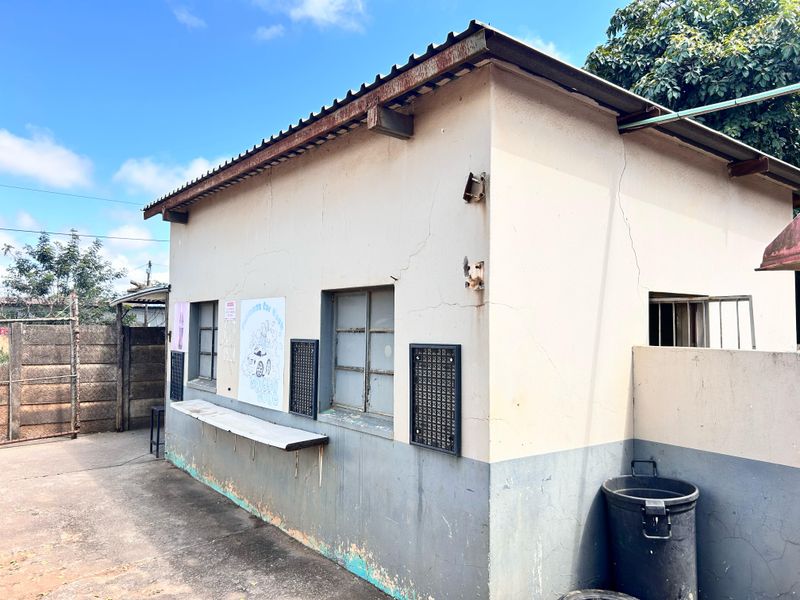 Commercial property  for sale - Photo 7