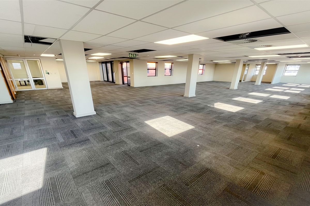324m2 office space to let in Waverley - Photo 3