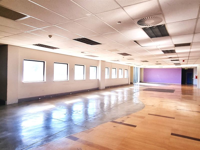 Office space to let in a Freestanding Building in Woodmead - Photo 10