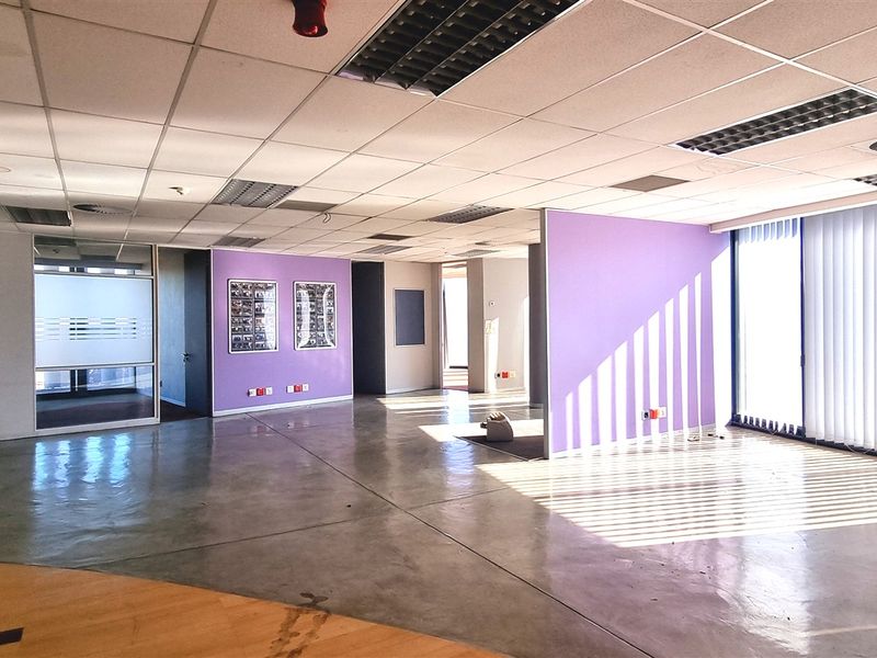 Office space to let in a Freestanding Building in Woodmead - Photo 7